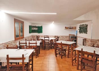 Mesón Churrasco O Rincón en Vigo, cocina casera y amplia carta de vinos